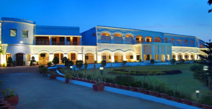 Chanakya Bnr Hotel Ranchi Exterior photo