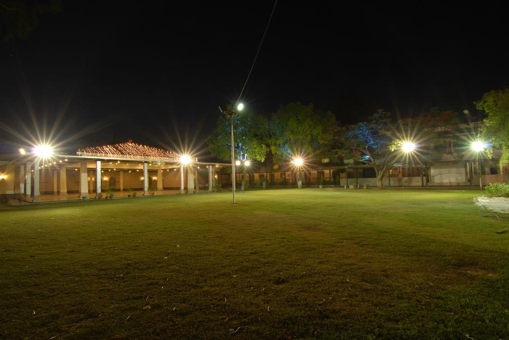 Chanakya Bnr Hotel Ranchi Exterior photo