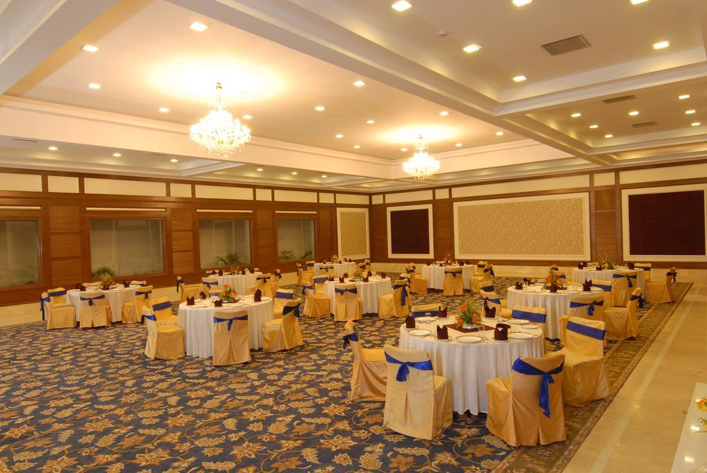 Chanakya Bnr Hotel Ranchi Exterior photo
