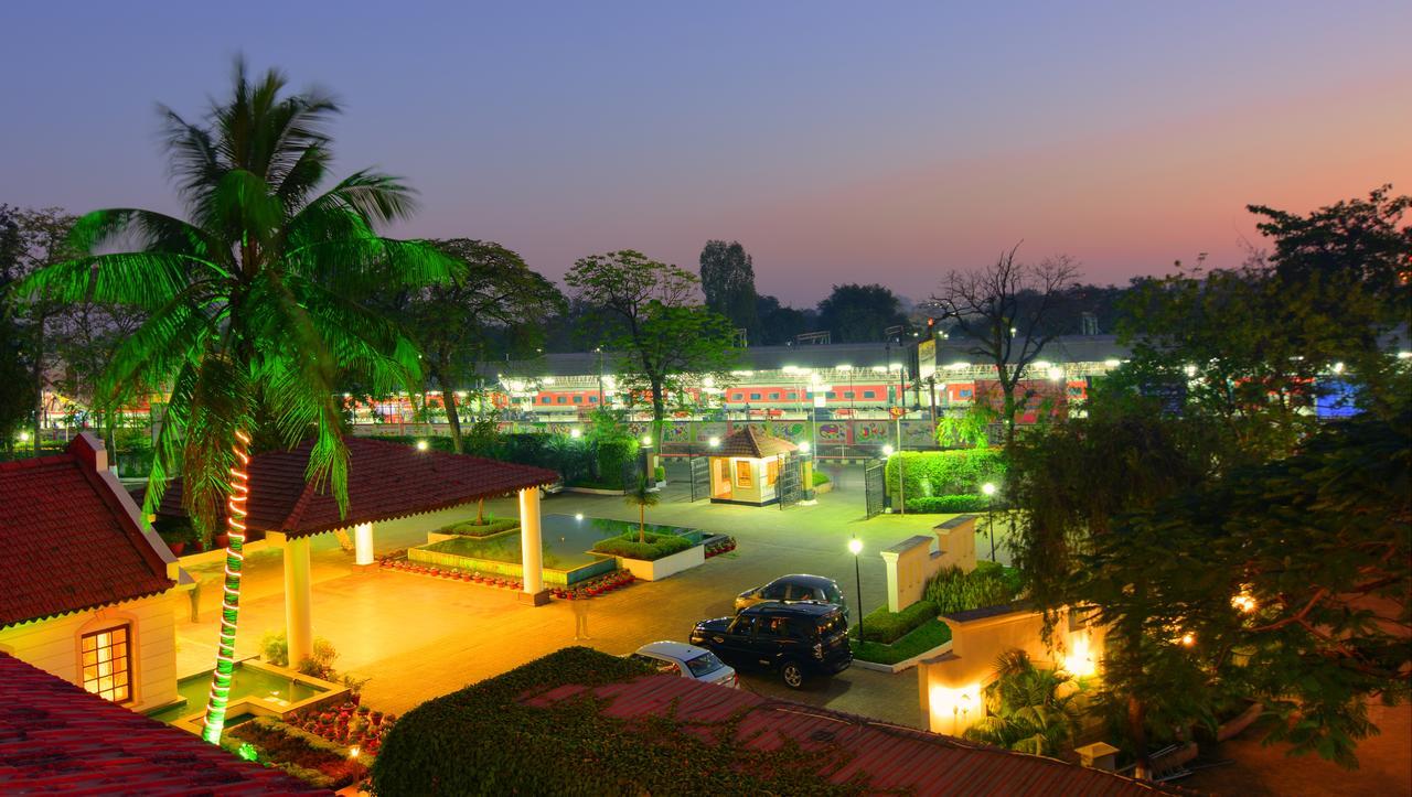 Chanakya Bnr Hotel Ranchi Exterior photo