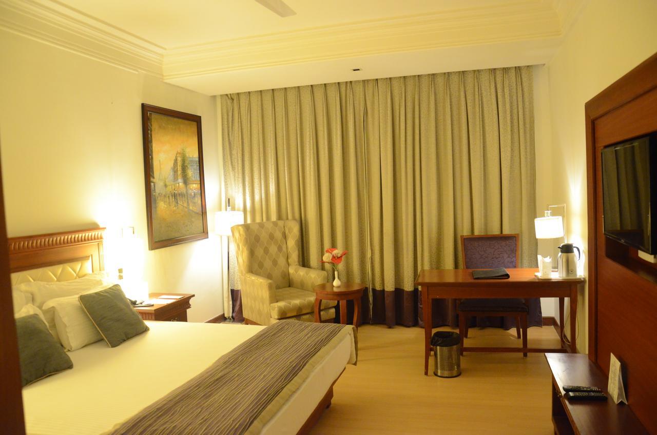 Chanakya Bnr Hotel Ranchi Exterior photo