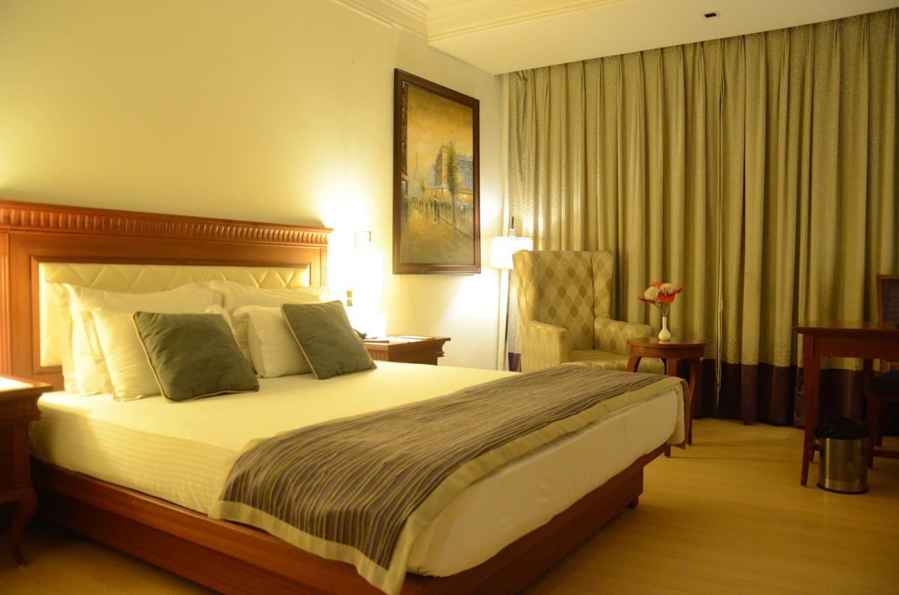 Chanakya Bnr Hotel Ranchi Exterior photo