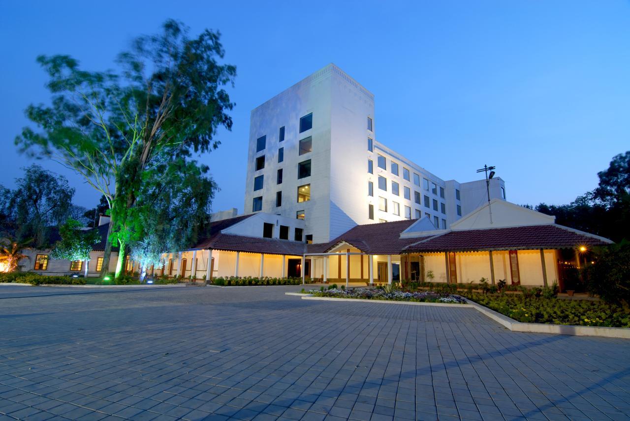 Chanakya Bnr Hotel Ranchi Exterior photo