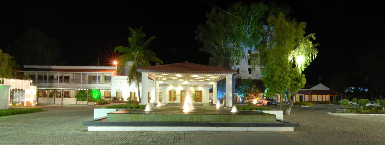 Chanakya Bnr Hotel Ranchi Exterior photo