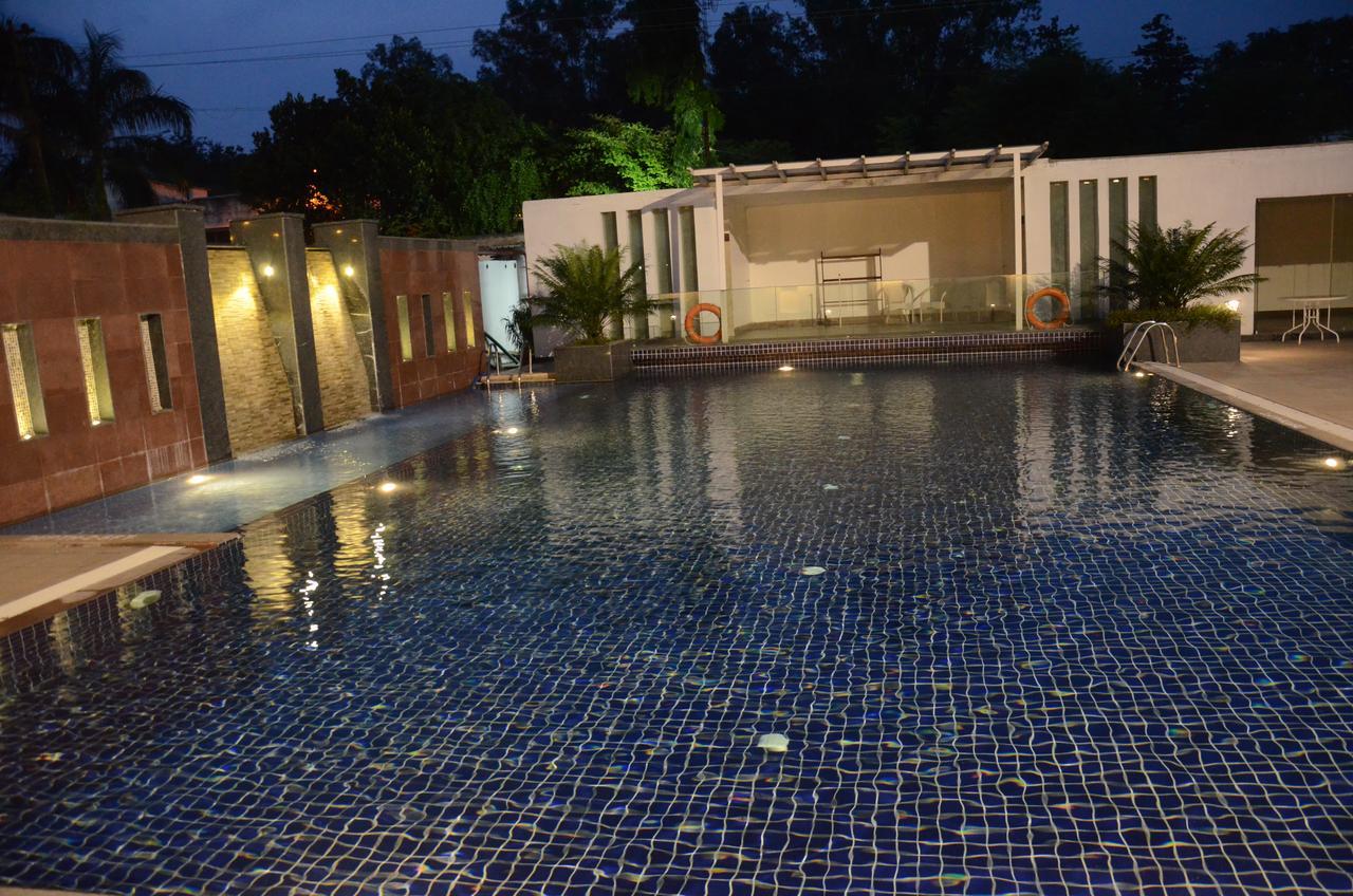 Chanakya Bnr Hotel Ranchi Exterior photo